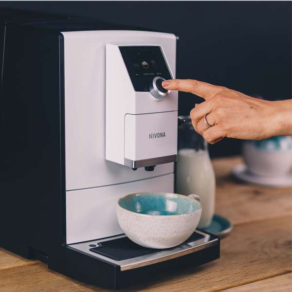 Nivona NICR 796 Kaffeevollautomat Chrom weiß – Bild 3